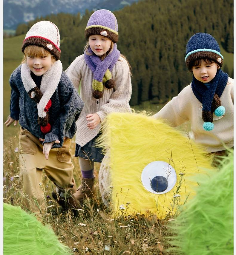 Cappelli e set invernali coordinati per la famiglia: berretto morbido in maglia con sciarpa e guanti_voghion.com