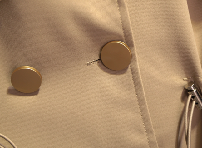 Damenbekleidung Modischer, temperamentvoller, mittellanger Trenchcoat für Damen in kleiner Größe, stilvoller, einfarbiger Mantel im Hepburn-Stil_voghion.com