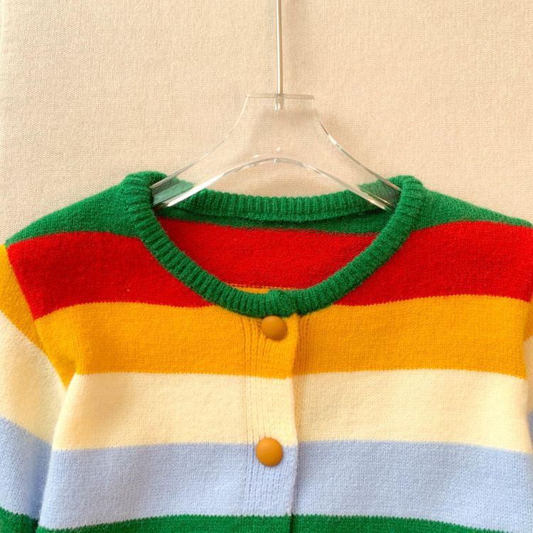 Regenbogen-Strickjacke mit Streifen – Oversize-Pullover (Grün/Schwarz) | Weicher und stylischer Pullover mit bunten Akzenten_voghion.com