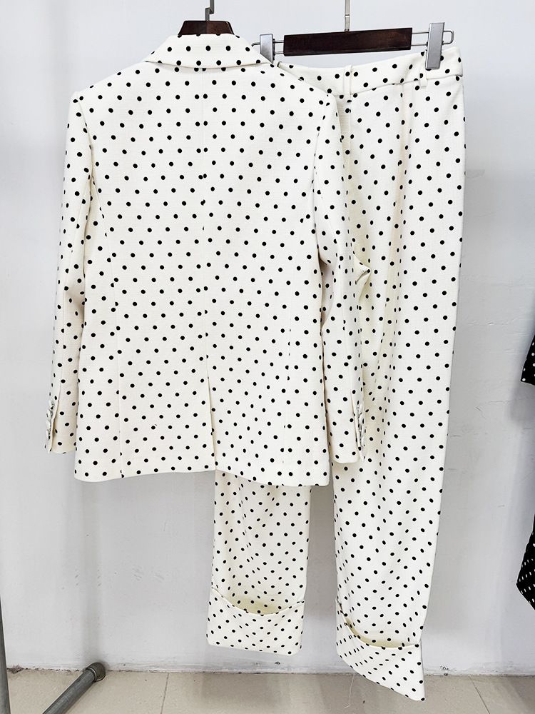Completo da donna con giacca e pantaloni a due pezzi, con fiocco e decorazione a stella, a pois_voghion.com