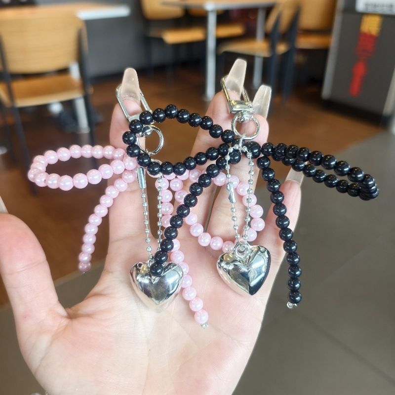 2025 New Pearl Bow Silver Heart Pendant Keychain_voghion.com