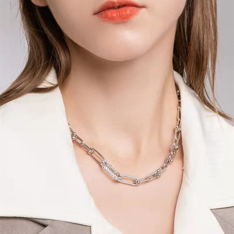 Designer Titanium Steel Horseshoe Simple Metal Flash Diamond Chain Necklace Fashion Cool Hip Hop Punk Neckchain_voghion.com