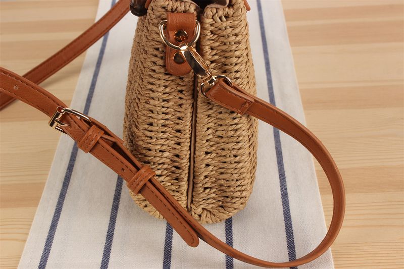 Andralyn Retro Art and Countryside Style High Grade Grass Woven Bag New One Shoulder Handheld Explosive Crossbody Bag_voghion.com