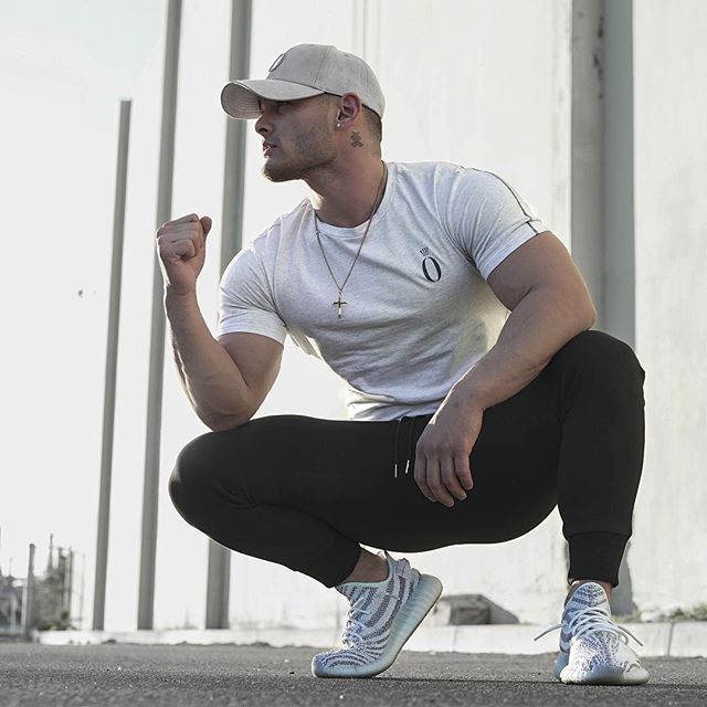 Nova moška fitnes športna tekaška mehka elastična majica s kratkimi rokavi in okroglim izrezom_voghion.com