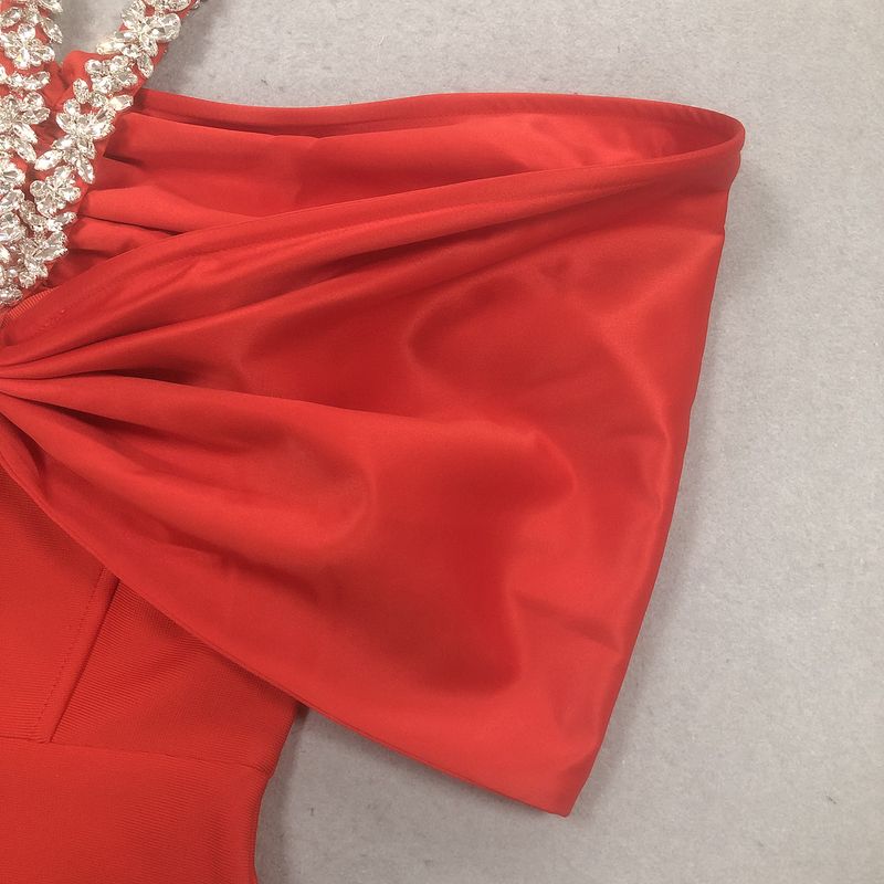 Robe de soirée élégante à dos nu et diamants noirs pour femme - Robe longue moulante à encolure haute_voghion.com