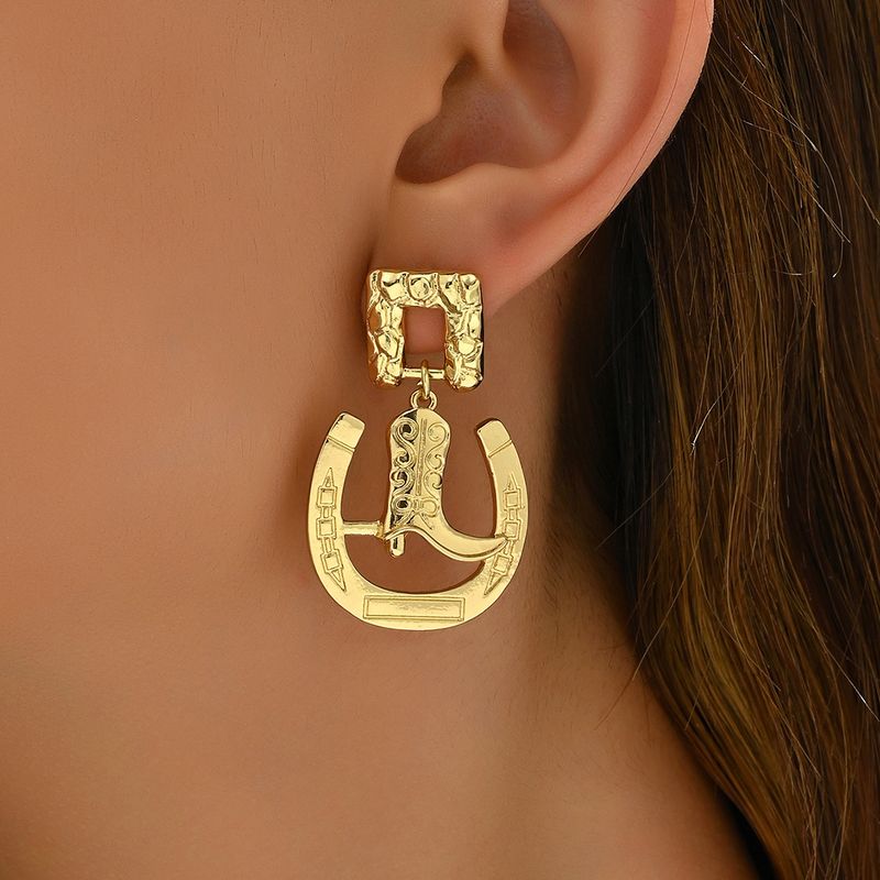 Orecchino a forma di U alla moda, stile pendolarismo, design personalizzato della forma della scarpa da donna, di nicchia, versatile, di alta qualità_voghion.com