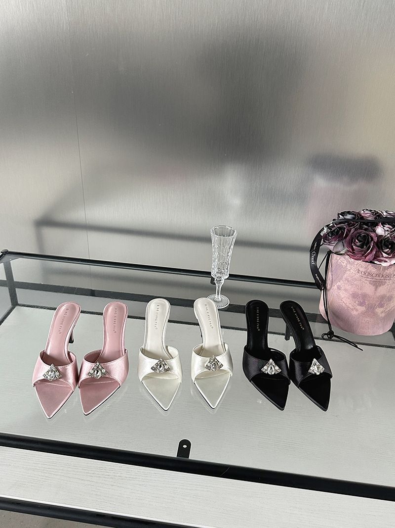 Sandale noi cu strasuri, cu vârf ascuțit și tocuri înalte, papuci eleganți de vară cu toc subțire_voghion.com
