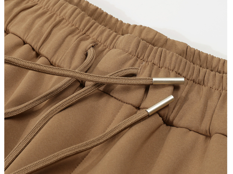 Herrenbekleidung Dengjue Herren Air Layer Herbst neuer Stil Machete Split Casual Hosen Drapieren Stickerei Design kleine gerade Hose_voghion.com