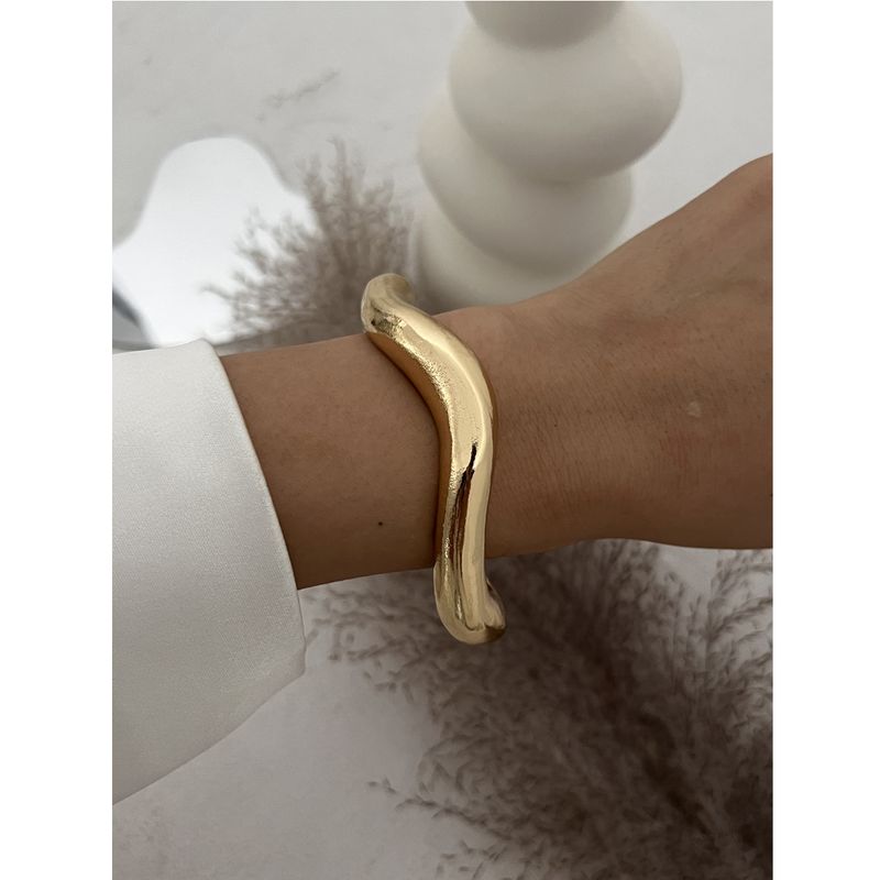 braclet Exaggerated Ins Heavy Metal Smooth Bracelet Geometric Design Personality Wide Bracelet_voghion.com