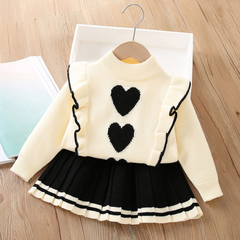 Pull pour fille 2024 automne/hiver nouveau style Swe et occidental bébé fille aime tricoter à manches longues jupe courte deux pièces_voghion.com