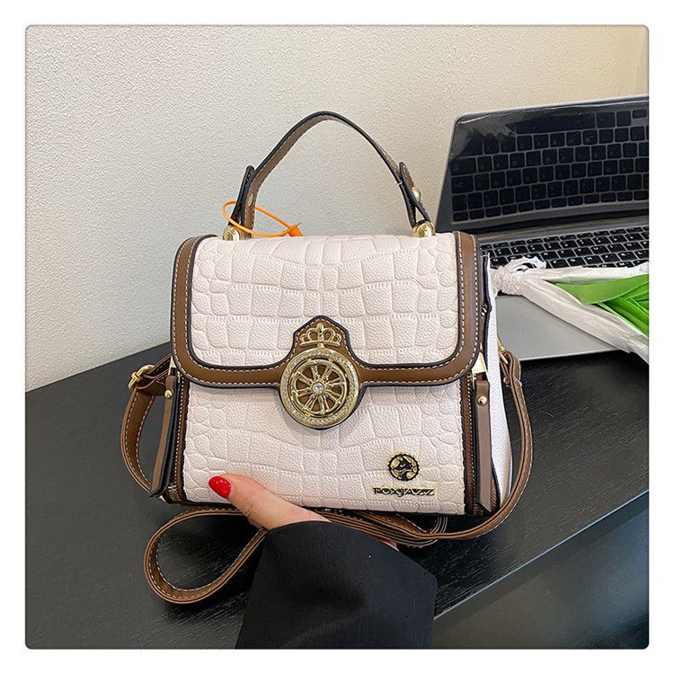 Handheld women's 2024 new high texture versatile simple shoulder crocodile pattern large capacity crossbody bag_voghion.com