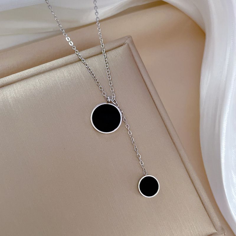 【Acciaio al titanio a corpo intero】Fritillaria doppio anello design di nicchia femminile ciondolo minimalista catena corta per clavicola_voghion.com