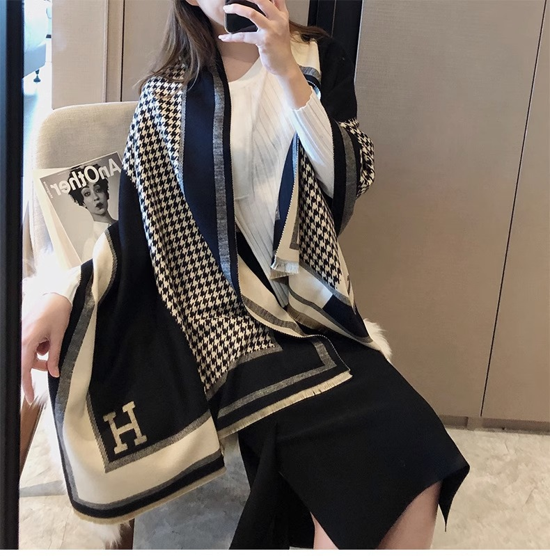 Heißer Verkauf Licht Luxus große Designer Persönlichkeit Damen Weihnachten Kamelie Trend warm und kalt verdickt langen Abschnitt Herbst und Winter Schal Schal_voghion.com