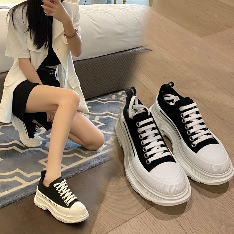 Neu Weiße Turnschuhe 2025 Neue Herbst Dicken Sohlen Höhe-Erhöhend Papa frauen Leinwand Nische Trendy Schuhe Für Frauen_voghion.com