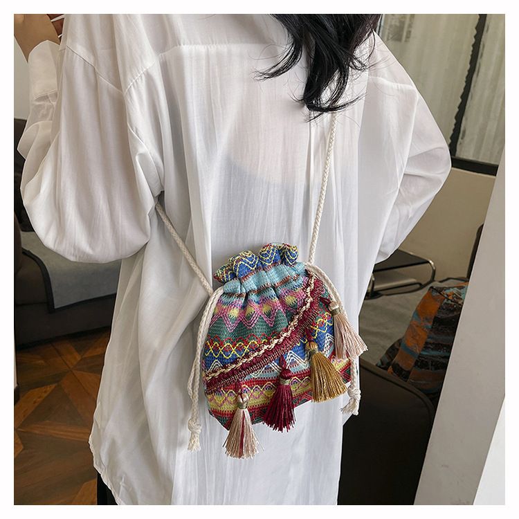 Borsa a secchiello da donna, stile etnico, borsa a tracolla con coulisse e nappa, borsa a secchiello da donna_voghion.com