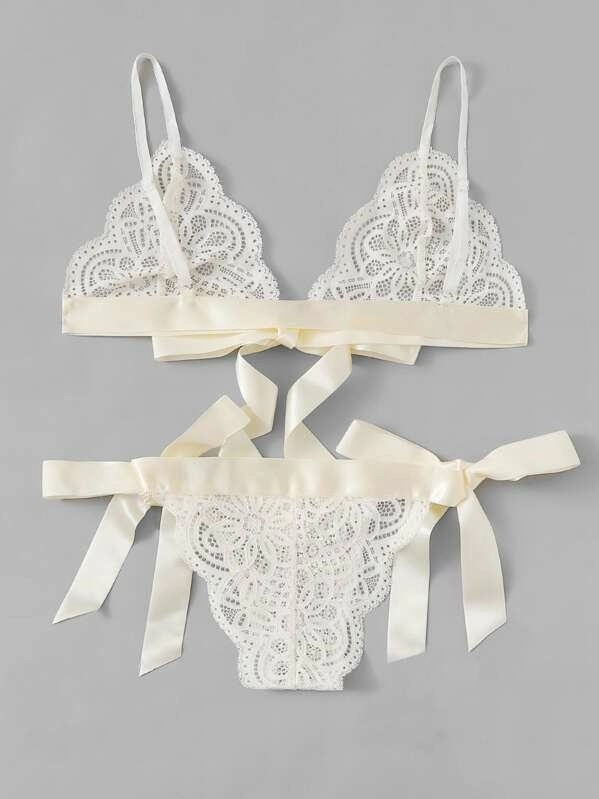 2024 New Style Zweiteiliger Cut-Out-Bikini Mode Sexy Spitzen-Krawatten-Dreipunkt-Dessous_voghion.com