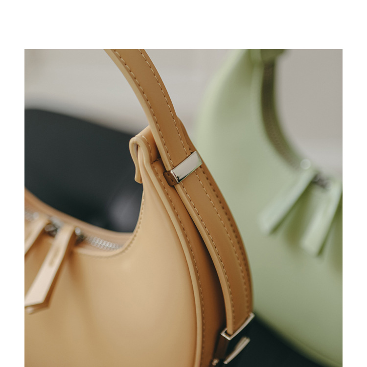 Borsa a tracolla da donna alla moda e personalizzata a mezzaluna estiva stile scuro 2024 dal design di nicchia coreano sotto le ascelle_voghion.com
