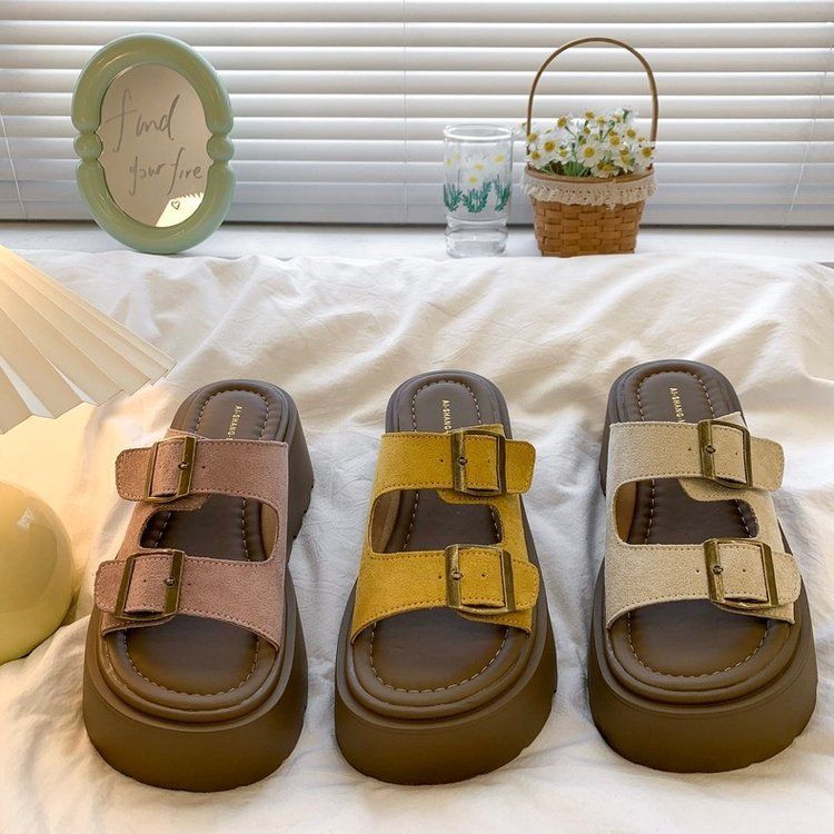 Sandales d'été à enfiler pour femmes, style féerique polyvalent, semelles épaisses et élégantes, nouvelle collection 2025_voghion.com
