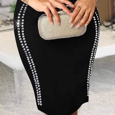 Abito da donna con spalle scoperte e glitter e maniche a sbuffo – Abito corto sexy per feste, serate fuori e appuntamenti (poliestere stampato nero)_voghion.com