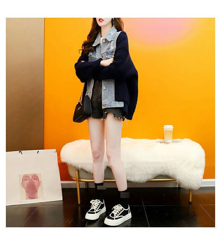 Women's Loose Knit Cardigan With Denim Patchwork - Casual Long Sleeve Polo Collar Pullover In Cream & Black (One Size)_voghion.com