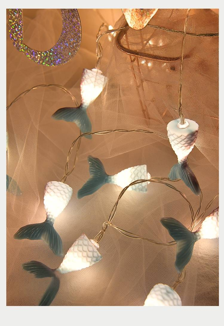 Luci a LED a forma di razzo e astronauta per cameretta, tenda e camera da letto - a batteria/USB, bianco caldo e multicolore, 1,5-10 m_voghion.com