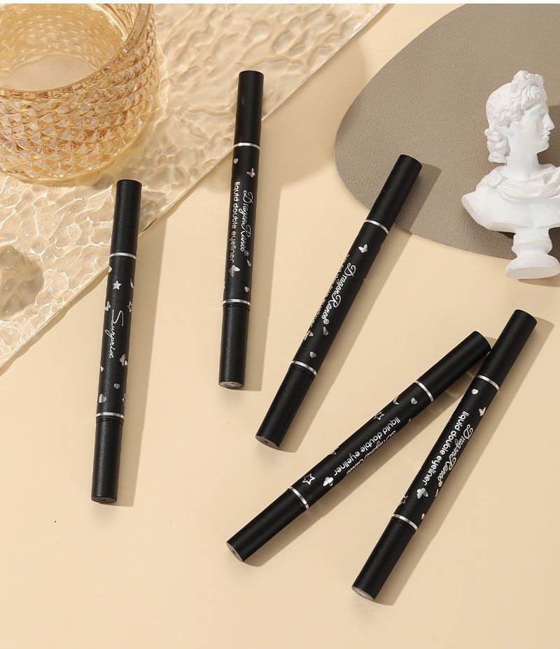 Penna eyeliner a doppia punta con timbro a stella - Impermeabile, ideale per principianti, con timbri a forma di cuore e fiore di prugna per accentuare gli angoli e le estremità dell'occhio._voghion.com