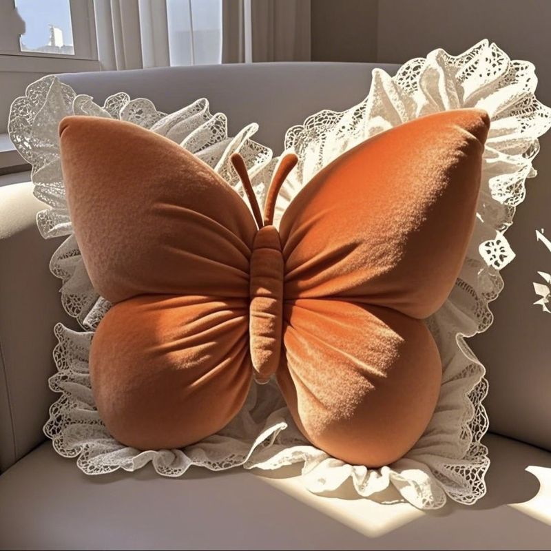 Almohada de peluche de mariposa para decoración del hogar_voghion.com