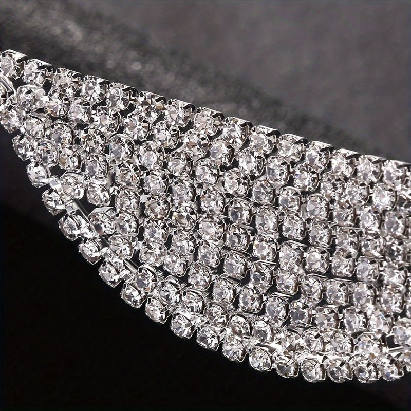 Eyeglass frame filled with sparkling crystals, without lenses, metal folding eyeglass frame, facial accessories_voghion.com