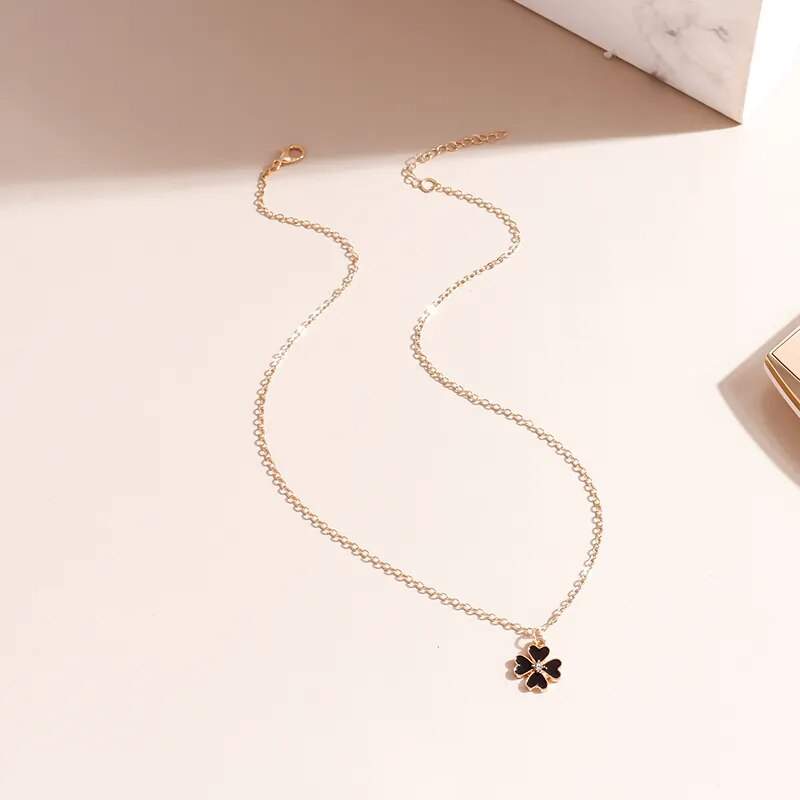 Collane e pendenti in smalto nero a forma di trifoglio, stile semplice e pronto all'uso, per donne e ragazze, bijoux, collane e ciondoli per San Valentino._voghion.com