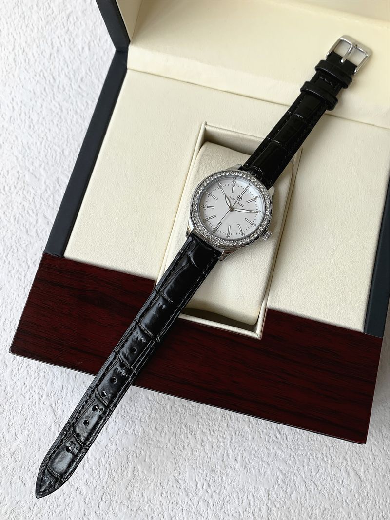 Niche Women's Quartz Watch Retro High-end Temperament High-value Women's Belt Diamond-encrusted Waterproof Foreign Trade New Model_voghion.com