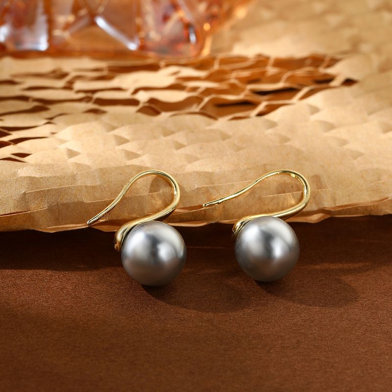 High grade earrings, geometric creative pearl ear hooks, temperament high heels, pearl earrings, simple niche design ear hooks_voghion.com