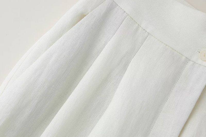 Abbigliamento da donna alla moda e versatile, gilet doppiopetto in misto lino con pantaloni a pieghe_voghion.com