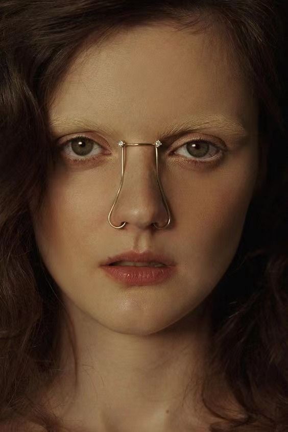Women's Jewelry Geometric Diamond Studded Three Dimensional Nose Ornaments, Creative Personality Exaggerated Cyberpunk Style Advanced Nose Clip_voghion.com
