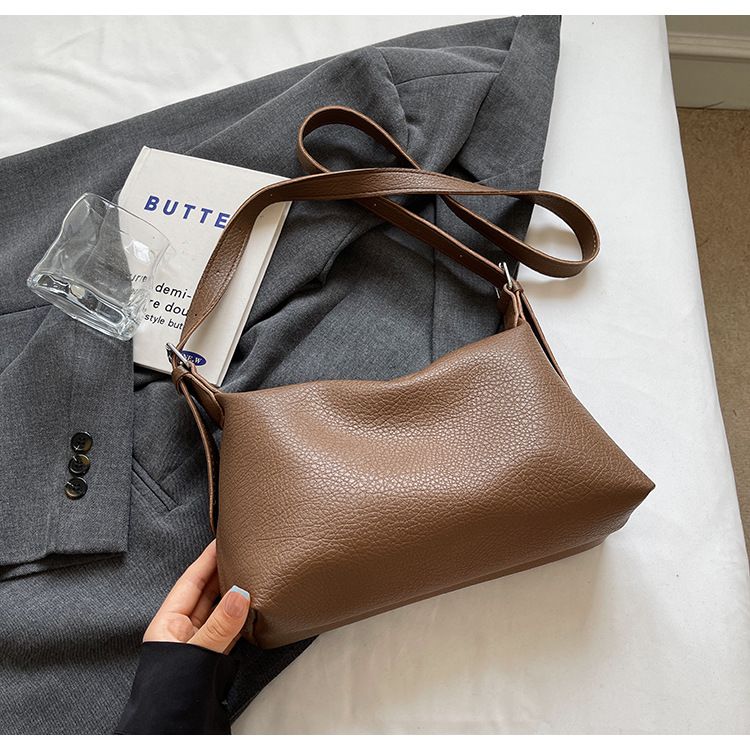 Sac fourre-tout de grande capacité pour femmes, sac à bandoulière simple minimaliste français, nouvelle collection 2024_voghion.com