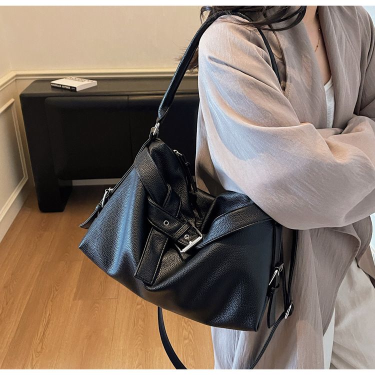 Sac fourre-tout tendance pour femme, grande capacité, en PU souple, avec fermeture éclair, pour un usage quotidien, disponible en noir, beige, marron et argent._voghion.com