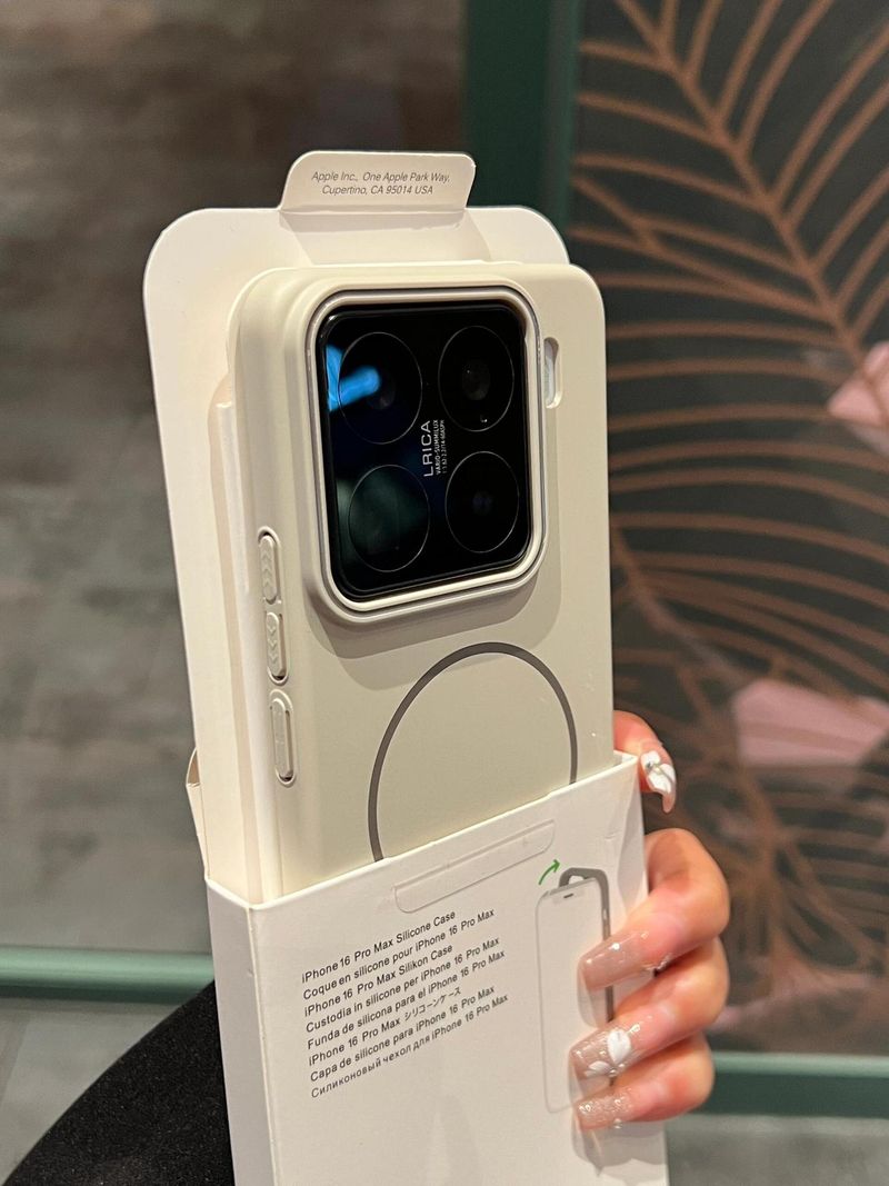 Compatible With 15 Pro Magnetic Skin-like Matte Xiaomi 14 Ultra Macaron Simple Ultra-thin PC Phone Case_voghion.com