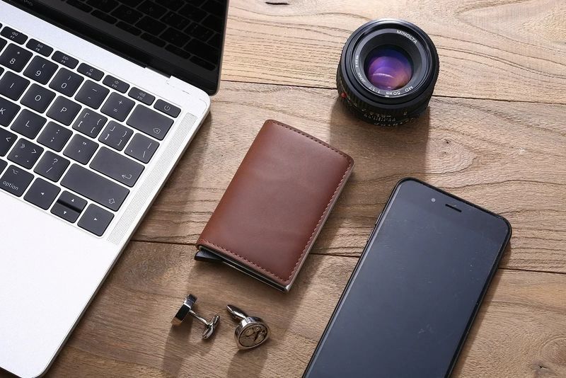 Kartenhalter Geldbörse Brieftaschen RFID-Schutz Diebstahlschutzbürste Ultradünne Kreditkarte Aluminiumlegierung Kartentasche Metall Herren-Mehrkarten-Geldbörse_voghion.com