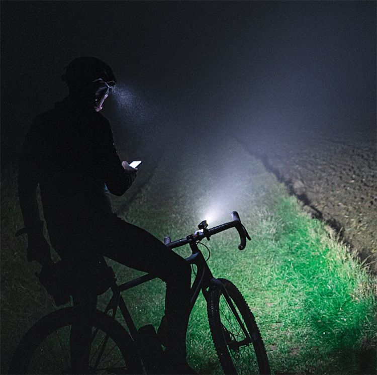Bicycle strong light flashlight, USB charging headlights, mountain bike riding equipment, high brightness lighting_voghion.com