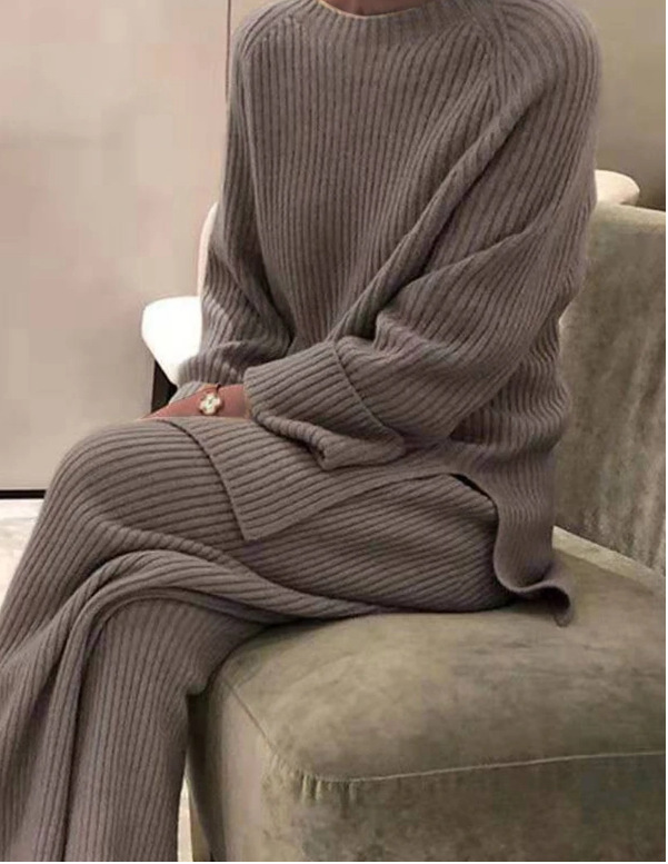 Kleidung langärmeliger, einfarbiger, gestrickter, lässiger, zweiteiliger Strickpullover_voghion.com