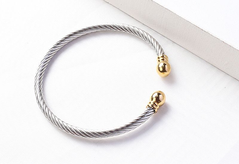 Moud Titan Stol Armband Fra Bijouen Verdrehte Drot C-fërmeg Twist Armband Vergoldete Boutique Koppel Bijouen_voghion.com