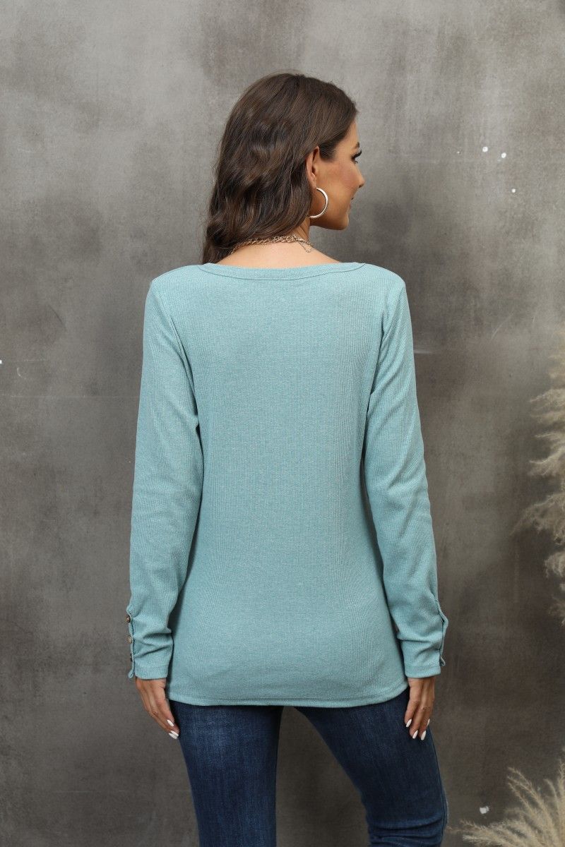 Maglietta a maniche lunghe con scollo a V e bottoni, nuova collezione autunno 2025 da donna_voghion.com