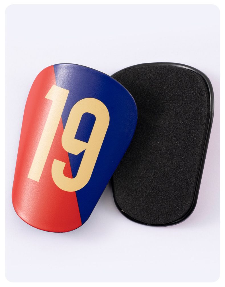 Soccer leg pads Adults and children shin protection thin and thin insert type protective gear_voghion.com