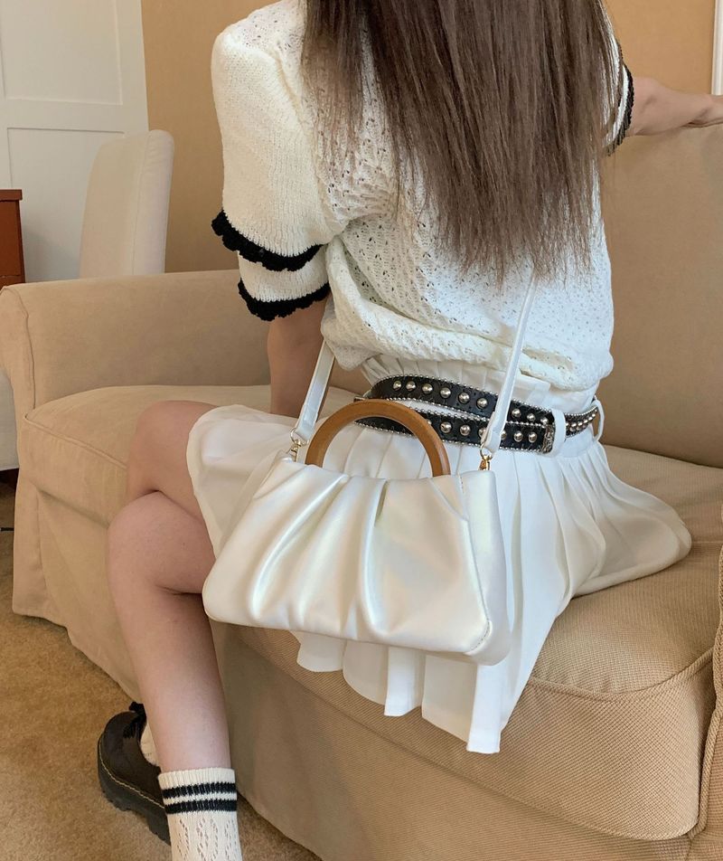 Borsa a tracolla plissettata da ragazza in bianco perla, nuova borsa da donna 2024, borsa da donna alla moda ed elegante_voghion.com