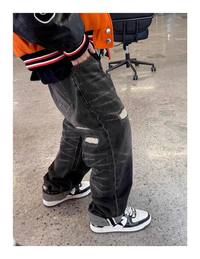 Underground Riot Jeans – Denim nero invecchiato con tagli di rasoio e toppe fai da te (M-3XL, lavaggio carbone)_voghion.com