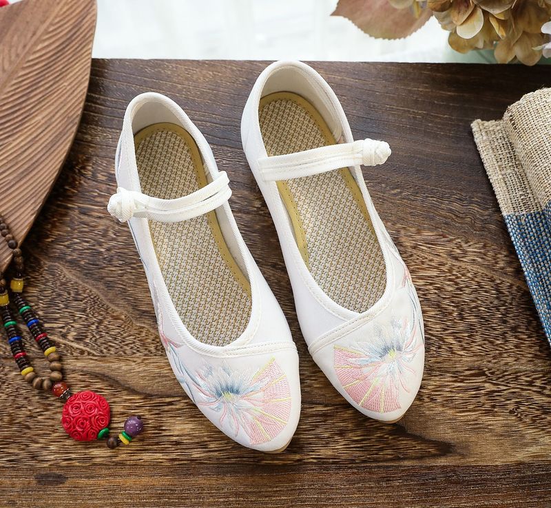 Holzsohle Quadratisch gemustert Besticktes Tuch Damen Flachmund Tanzschuhe Modische Spitzschuh_voghion.com