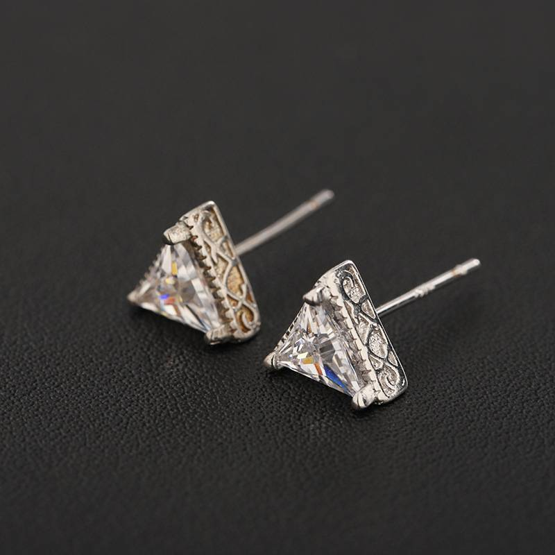 Triangle diamond earrings, sapphire zircon earrings, trendy and high-end, simple and versatile accessories_voghion.com