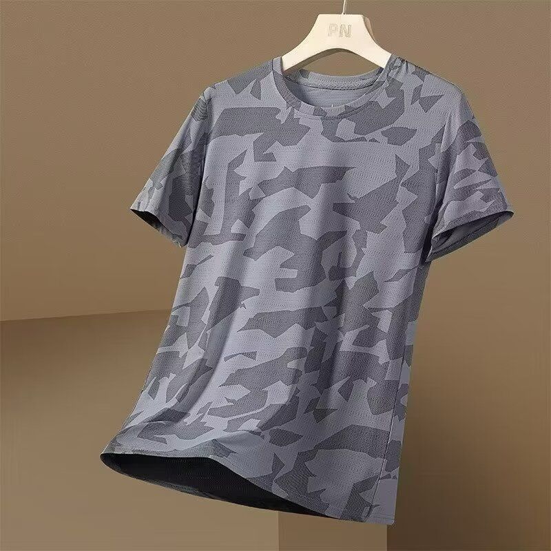 Herrenbekleidung Neues Sommer-T-Shirt aus Eisseide mit kurzen Ärmeln für Herren, dünne Camouflage, lockerer Rundhalsausschnitt, schnelltrocknend, strapazierfähiges T-Shirt für die Arbeit auf der Baustelle_voghion.com