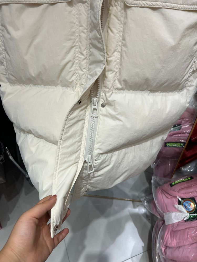 Neue Winterjacke für Damen, mittellanger, knielanger, weißer Daunenmantel mit Kapuze, locker geschnitten und warm._voghion.com