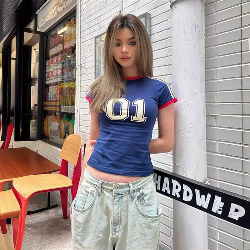 T-shirt da donna in stile retrò americano, vestibilità slim, girocollo, manica lunga, stampa a righe – Tessuto in maglia confortevole con design a blocchi di colore_voghion.com