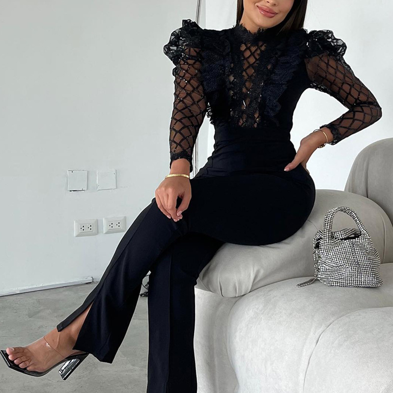 Tuta attillata con spacco sulla gamba, manica lunga, in pizzo e paillettes nere, da donna_voghion.com